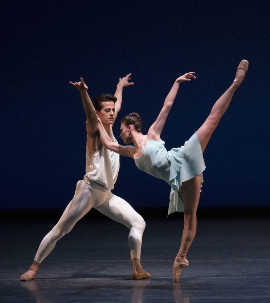 Фото балета. Нью-Йорк Сити балет. Городской балет Нью-Йорка (New York City Ballet), хореография Джорджа Баланчина. Падеде Баланчина NY. Пауль Колник.